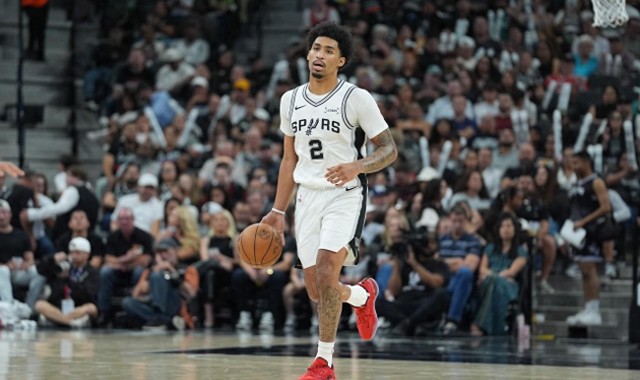 乐鱼-就在今天，老大不在，20岁哈珀爆发，创造80年NBA独一无二的纪录